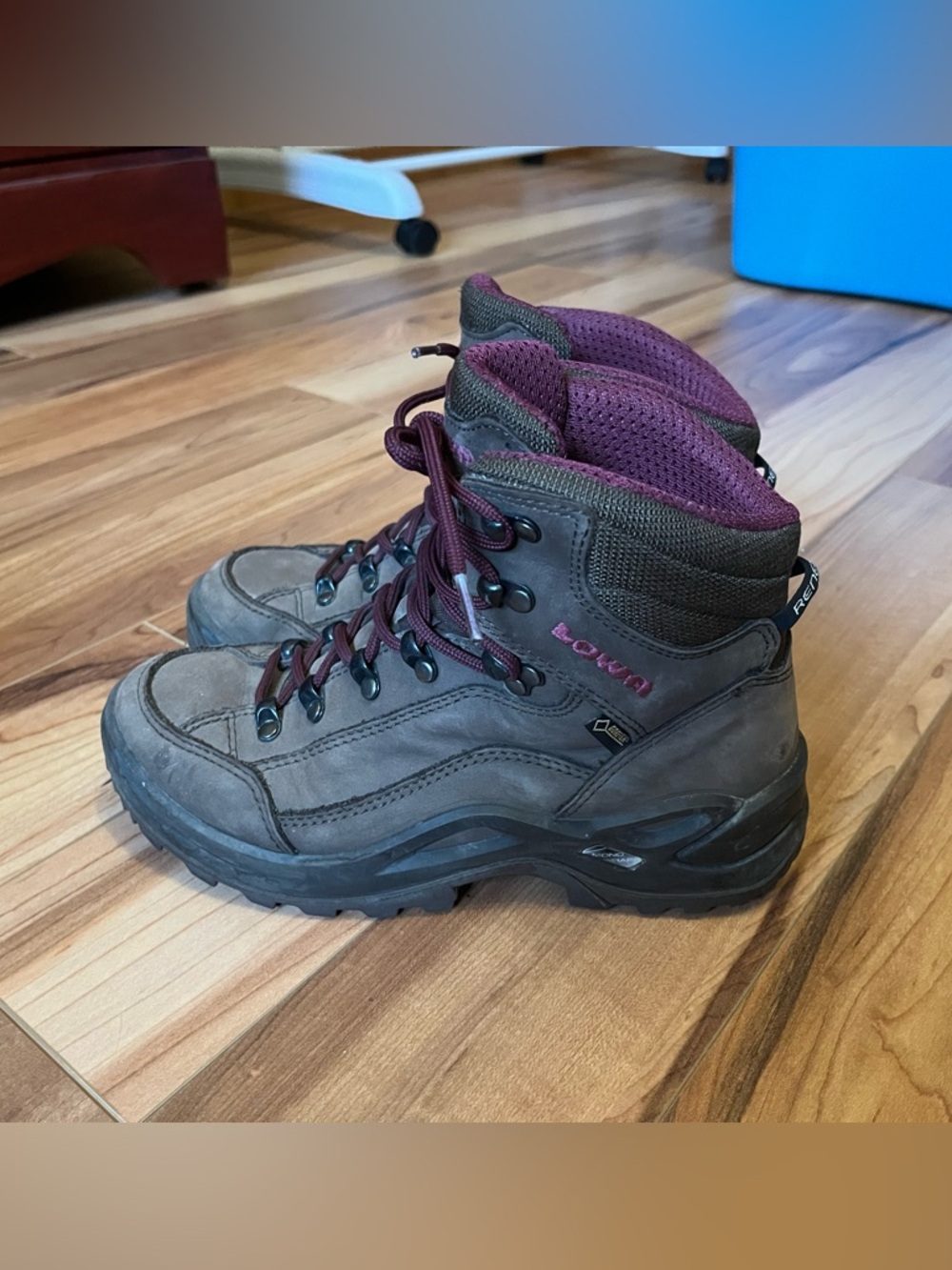 Lowa Renegade Women's Hiking Boots US 5.5 (EU 36.5)